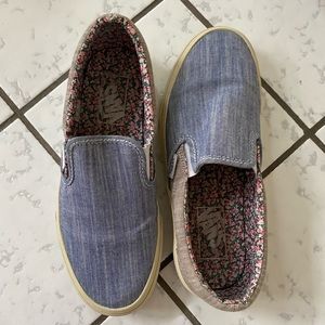 Vans Classic Slip-On Floral Chambray Shoes